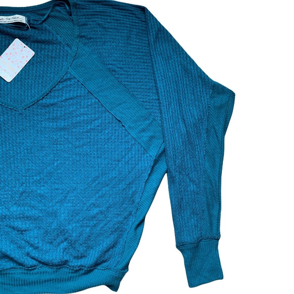 Free People Palace Teal Santa Clara Thermal Top Size V-Neck Medium - Picture 7 of 11
